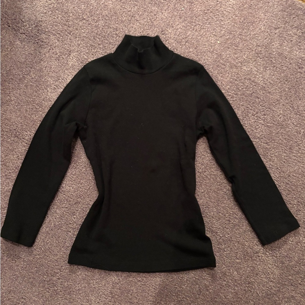 Brandy Melville Mockneck 3/4 sleeve top